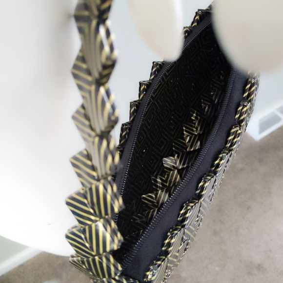 Fun Handmade Origami Greek Key Geometric Woven Baguette Shoulder Purse - Picture 4 of 4